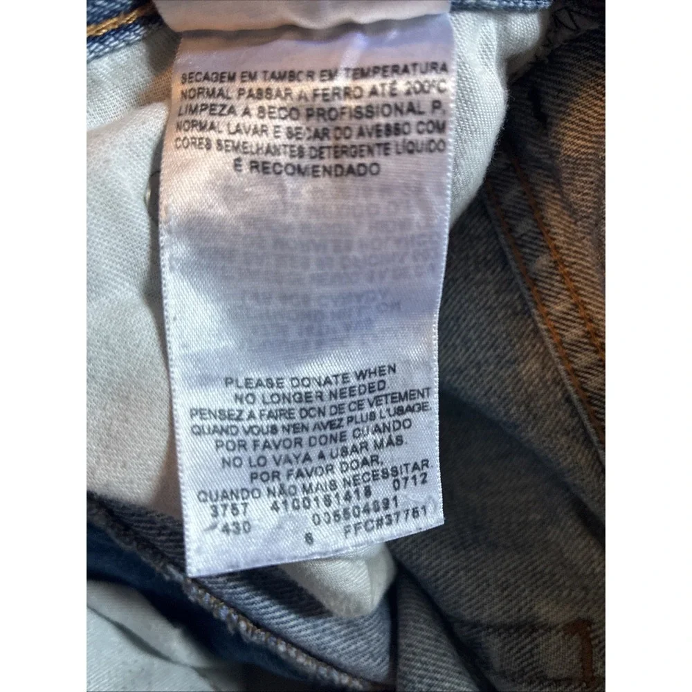 VTG Levis 550 Relaxed Fit Straight‎ Leg Jeans Medium Wash Raw Hem 31 X 36 Y2K